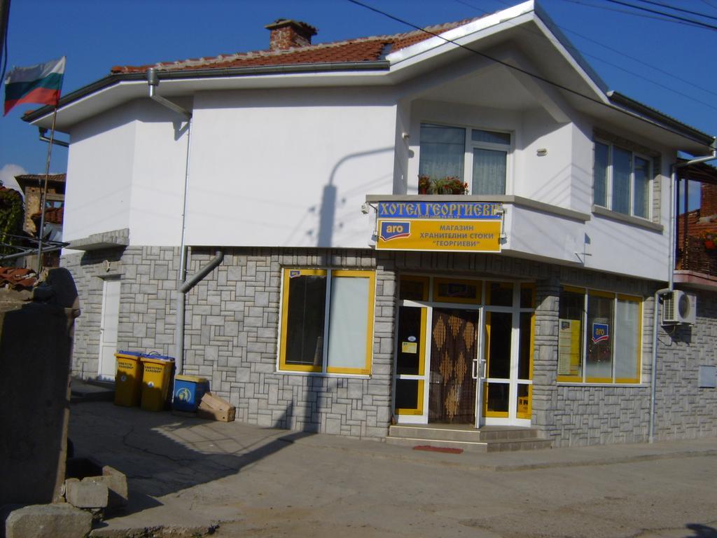 Georgievi Guest House Kalofer Eksteriør billede