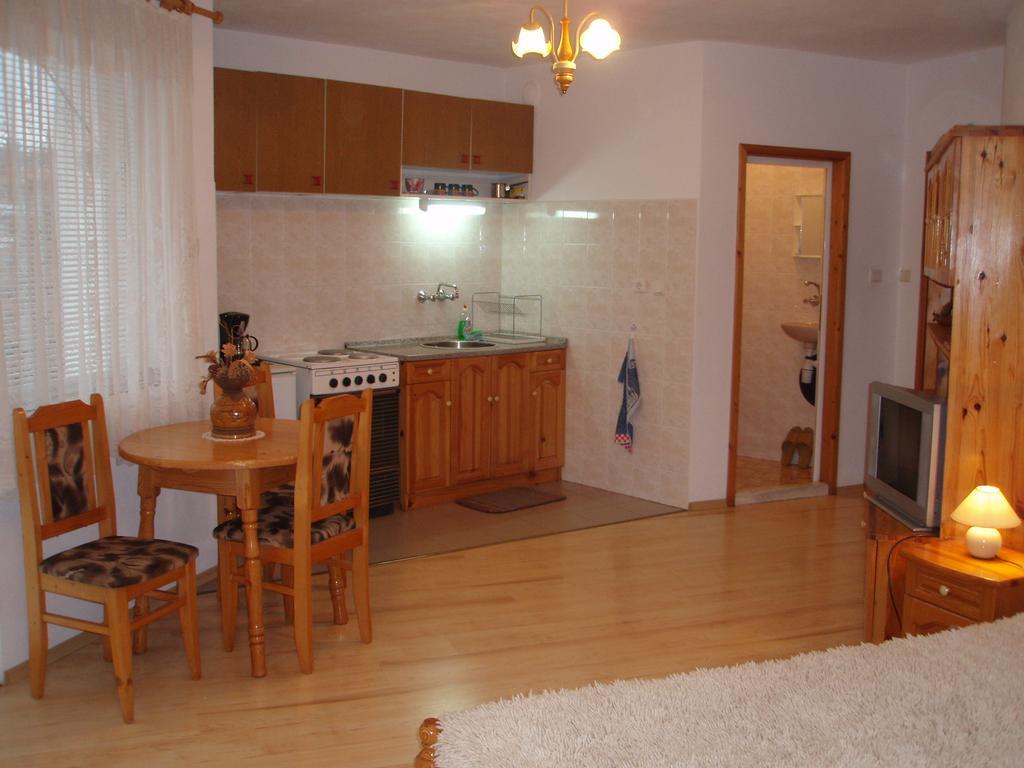 Georgievi Guest House Kalofer Eksteriør billede