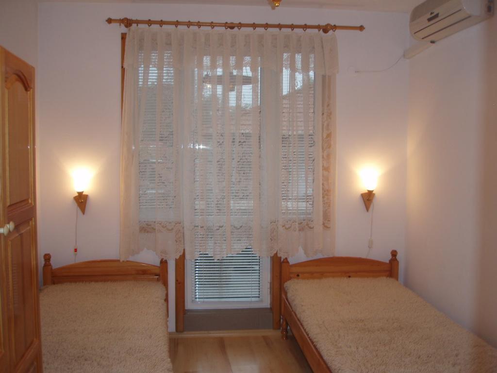 Georgievi Guest House Kalofer Eksteriør billede